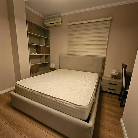 Apartman With Balcony 2 *